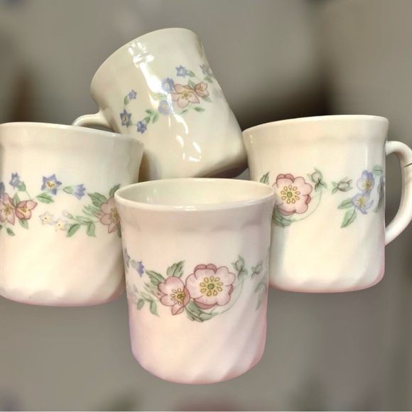 Vintage Arcopal Champetre France Floral Swirl Milk Glass Mugs. - Picture 5 of 5